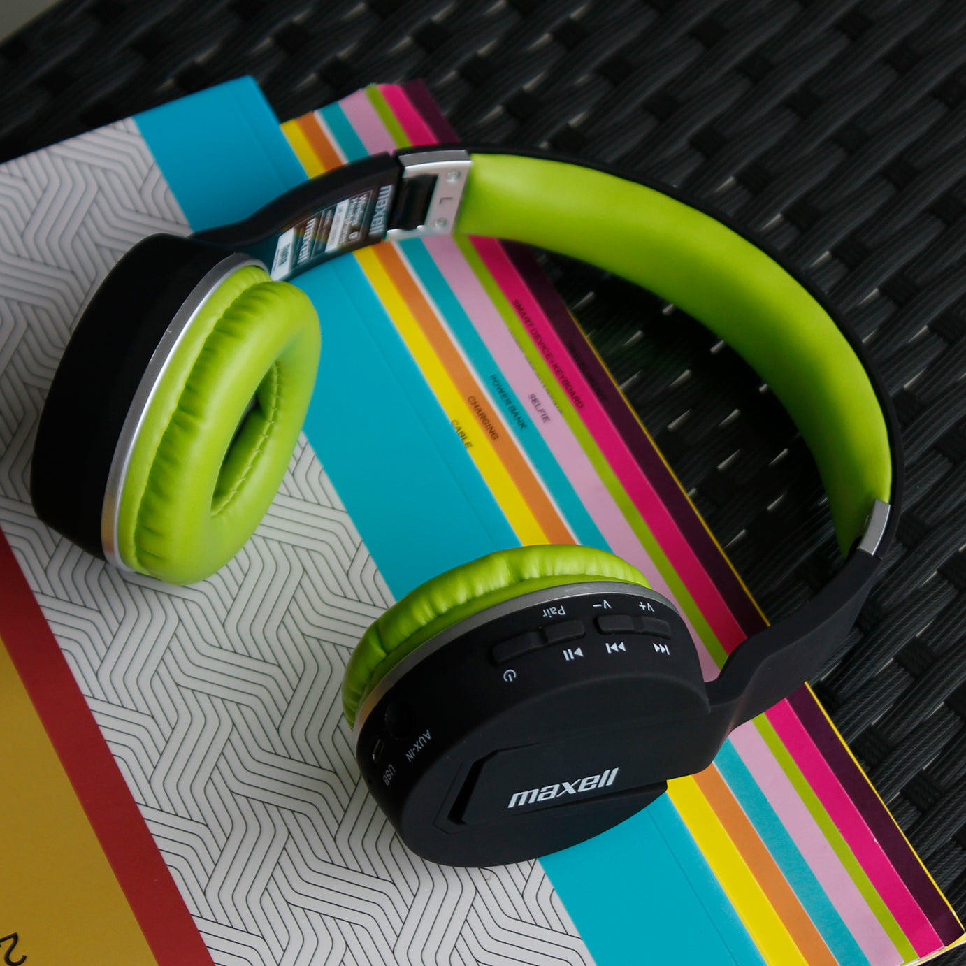 Wireless Headphones BT800 Green/Black image 1